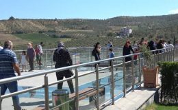 Altınözü Cam Teras, pandemiye rağmen 75 bin kişiyi ağırladı