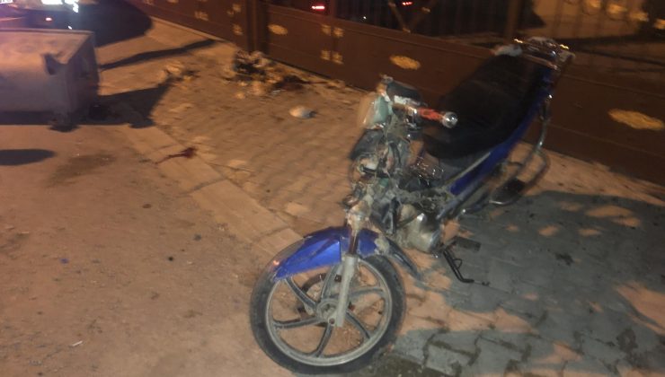 Kontrolden çıkan motosiklet çöp konteynerine çarptı