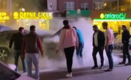 Hatay'da lüks otomobil alev aldı