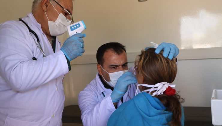 Mobil sağlık klinikleri Suriye’deki kamplarda