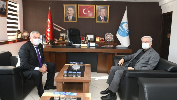 AK PARTİ HATAY İL BAŞKANI MEHMET YELOĞLU’NDAN ANTAKYA BELEDİYE BAŞKANI İZZETTİN YILMAZ’A ZİYARET