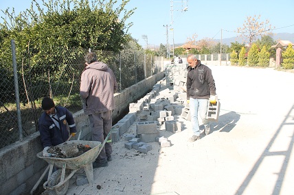 ADANA SOKAK’TA ÇALIŞMALAR DEVAM EDİYOR