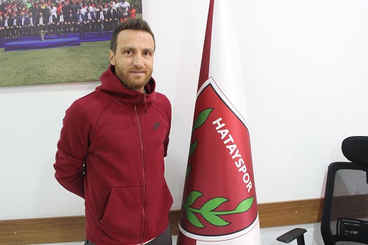 Mesut Çaytemel: "Tek düşüncem futbol beni bırakana kadar sahada olmak"