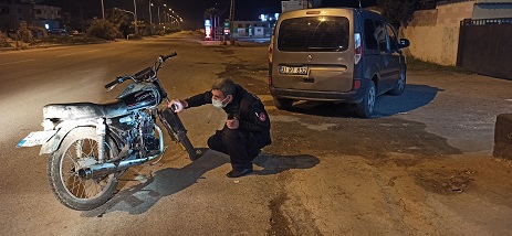 Reyhanlı’da kısıtlama denetimine takılan motosiklet çalıntı çıktı