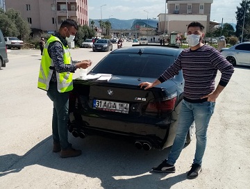 Drift yapıp sosyal medyada yayınladı, trafik polisi yakaladı