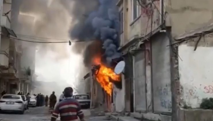 Hatay’da iş yeri yangını