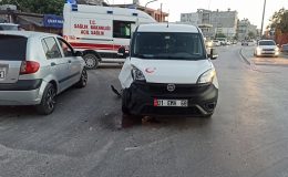 Otomobiller çarpıştı: 1 yaralı