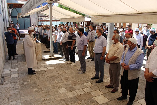 Hayatını kaybeden Filistinliler için Hatay’da gıyabi cenaze namazı kılındı