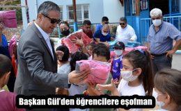 Başkan Gül’den öğrencilere eşofman