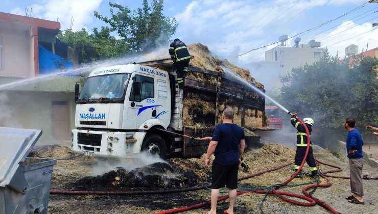 Hatay’da saman yüklü kamyon yandı