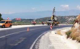 Hatay’da otomobil şarampole devrildi: 1 ölü, 4 yaralı