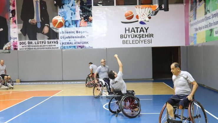 MAVİ-BEYAZLI BASKETBOLCULARDA HEDEF 1. LİG