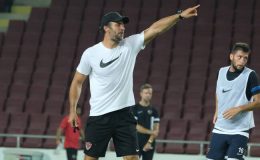 Ömer Erdoğan, Stoperleri Bekliyor