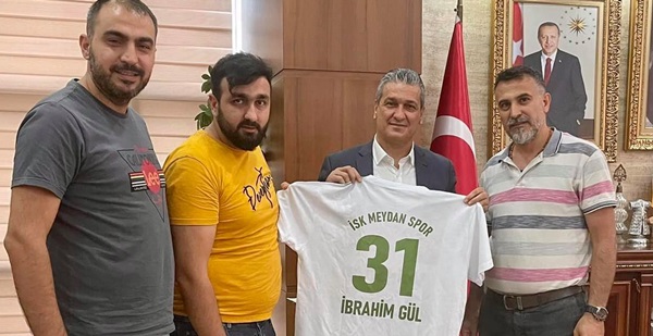 Başkan İbrahim Gül’e Meydanspor forması