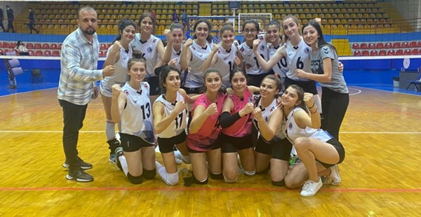 Antakya Belediyesi GSK kadın voleybol takımından galibiyet