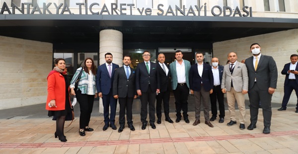 Romanya’nın Ankara Büyükelçisi ve İş İnsanları ATSO’da