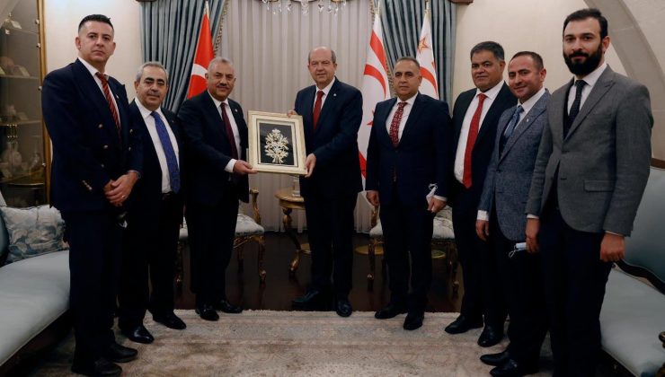 Başkan Sarı, KKTC Cumhurbaşkanı Ersin Tatar’ı ziyaret etti