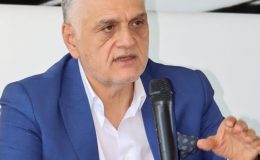 Çinçin: Müteahhitlere imtiyaz tanınmalı