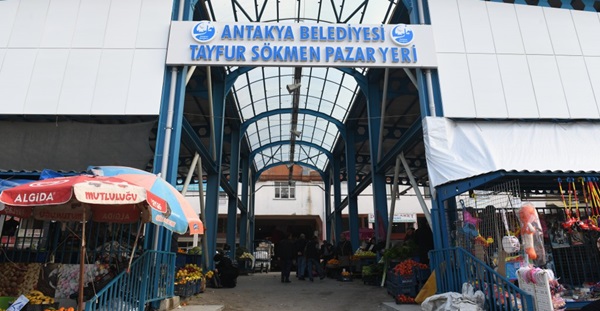 Tayfur Sökmen Semt Pazarı hizmete sunuldu