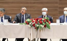 Vali Doğan Kırıkhanlı muhtarlarla buluştu