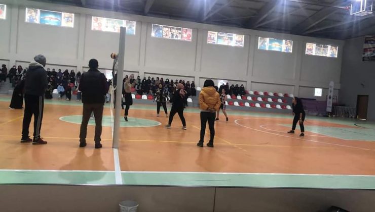 “Altınözü’nde elele gönül gönüle voleybol turnuvası”