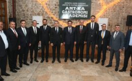 İLLER BANKASI HEYETİ, BELEDİYE BAŞKANLARI İLE İFTARDA BULUŞTU