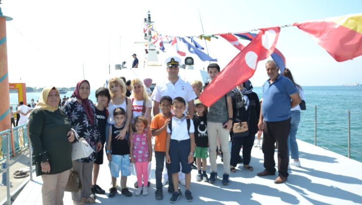 İskenderun’da sahil güvenlik botunu bin 930 vatandaş ziyaret etti