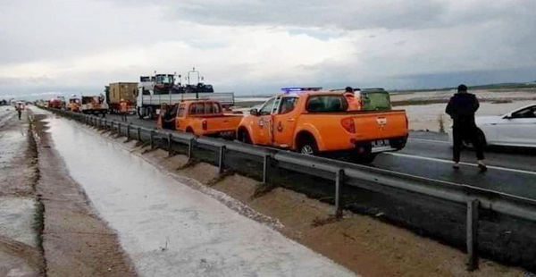 Aksaray- Adana Yolu trafiğe kapatıldı