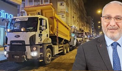 İskenderun’da gece gündüz asfalt çalışması