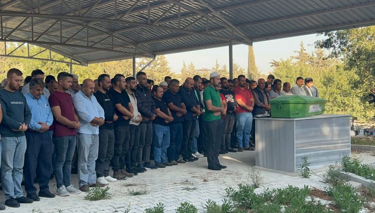 Hatayspor maçına giderken, kaza yapan sürücü ve yeğeni toprağa verildi