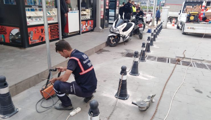 Hatay’da o cadde trafiğe kapandı