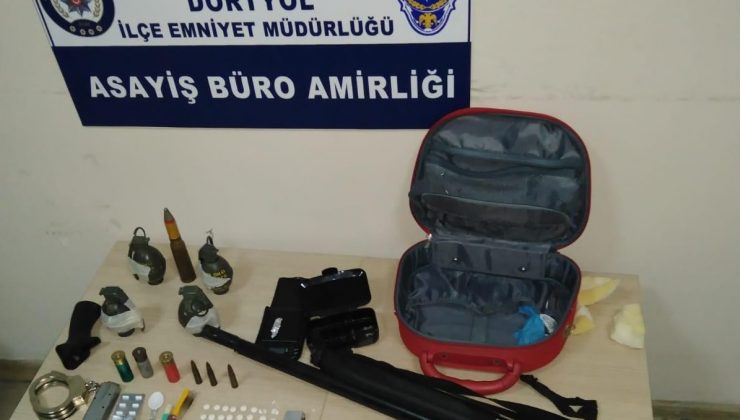 Hatay’da 4 adet el bombası ele geçirildi