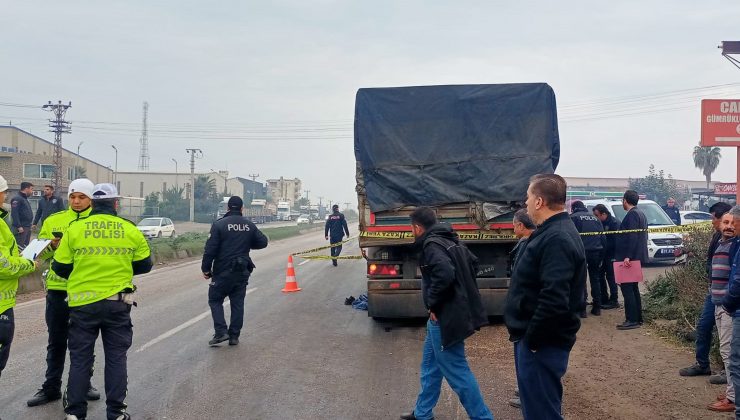 Tırın altında kalan motosiklet sürücüsü hayatını kaybetti