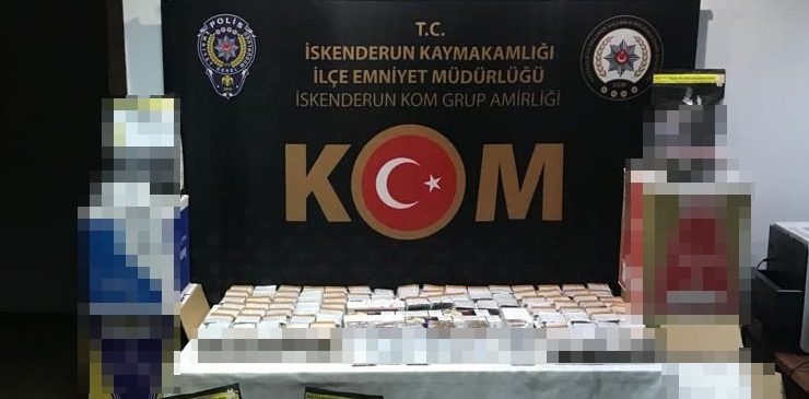 İskenderun’da 96 bin adet makaron ve 135 kilo kıyılmış tütün ele geçirildi