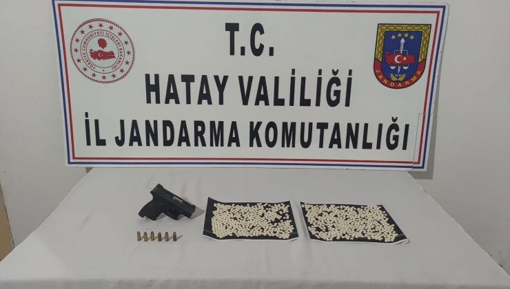 Hatay’da bin adet captagon ele geçirildi