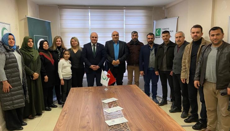 Yeşilay Adana Bölge Koordinatörü Mehmet Aslanbaba’dan Hatay’a Ziyaret