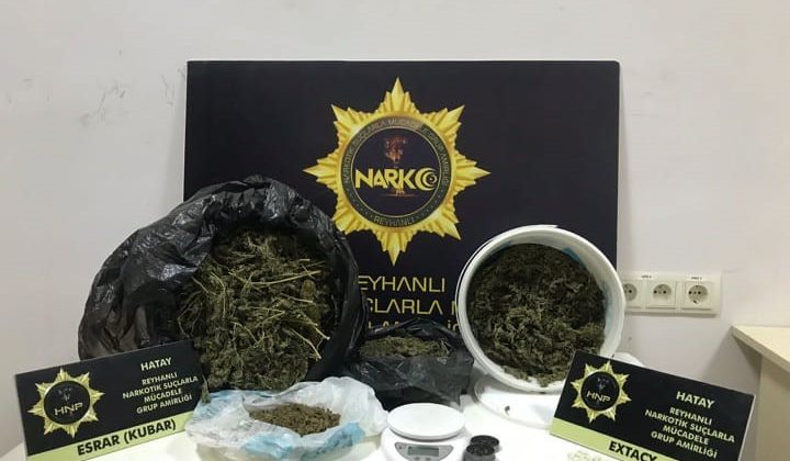 Hatay’da uyuşturucu tacirlerine operasyon: 2 gözaltı