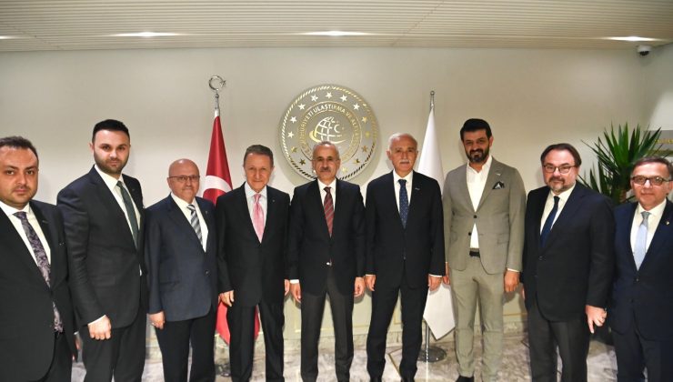 BAKAN URALOĞLU DEİK’İ KABUL ETTİ