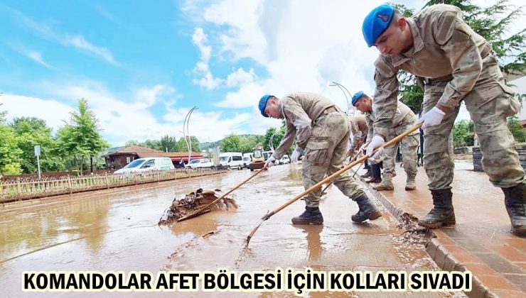 KOMANDOLAR AFET BÖLGESİ İÇİN KOLLARI SIVADI