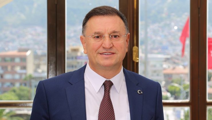 SAVAŞ: “BÜROKTALARIN GÖREVİ SİYASET DEĞİL, ÇÖZÜM ÜRETMEK