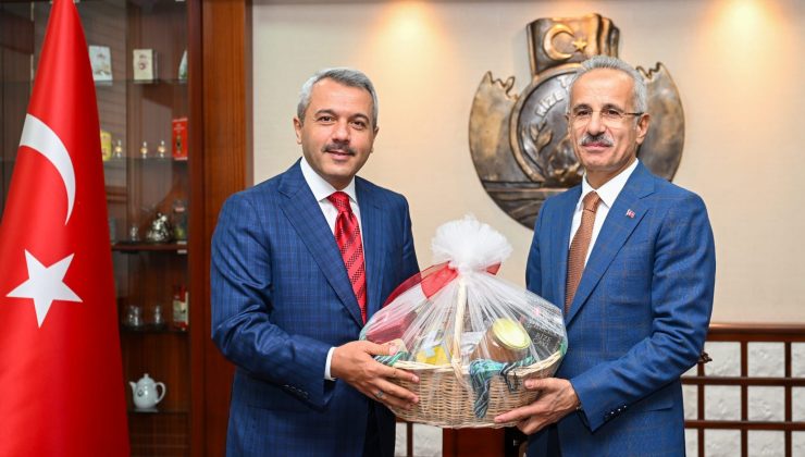 URALOĞLU: “RİZE’DEN İZMİR’E DİREKT UÇUŞLAR 18 EYLÜL’DE BAŞLAYACAK”