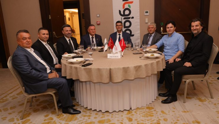 SAVAŞ, ANTALYA’DA GENÇ İŞ İNSANLARINA DEPREMİ ANLATTI