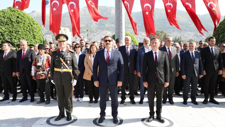 CUMHURİYET BAYRAMI’NIN 100. YILI HATAY’DA TÖRENLE KUTLANDI