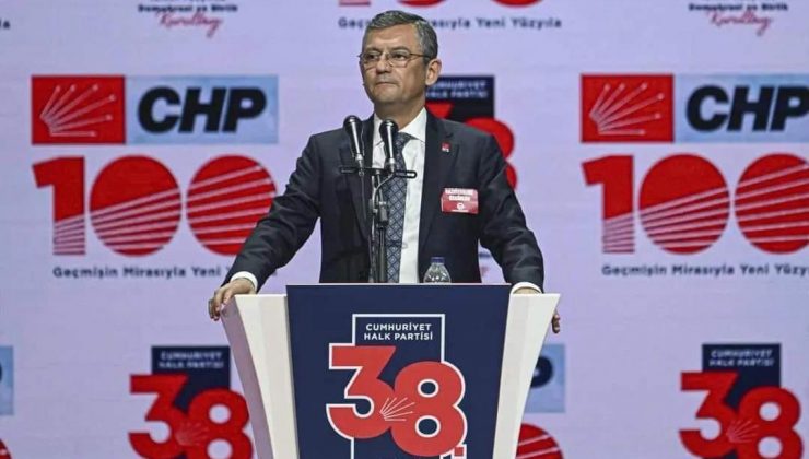 ÖZGÜR ÖZEL CHP GENEL BAŞKANI SEÇİLDİ