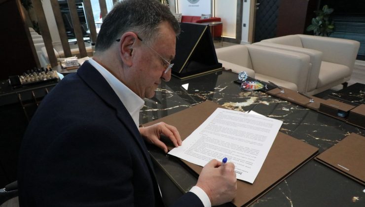 BAŞKAN SAVAŞ’TAN KADINA ŞİDDET VE TACİZİ ÖNLEME BELGESİNE İMZA