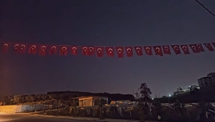 HBB, ŞEHRİ BAYRAKLARLA DONATTI