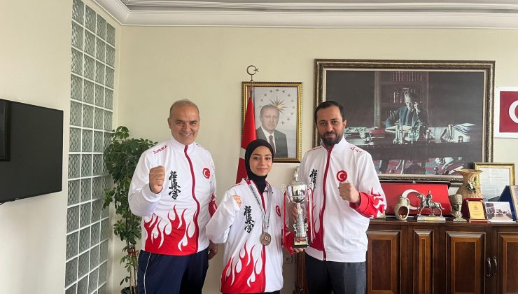 BAŞKAN YALÇIN ŞAMPİYON SPORCUYU KUTLADI
