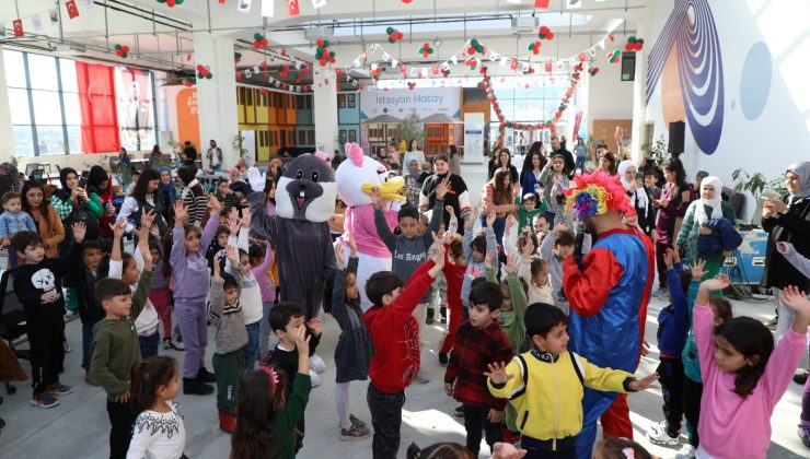 HATAYLI ÇOCUKLAR OYUN VE ATÖLYELERLE ÇOK EĞLENİYOR