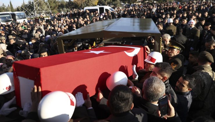 PENÇE KİLİT ŞEHİTLERİ SON YOLCULUĞUNA UĞURLANDI
