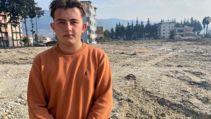 Enkazdan 3 buçuk saatte kurtarılan genç: “10 saniye bile sürmeden bizim binamız yıkıldı”